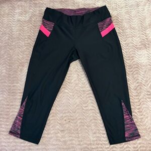 Women's Black and Pink Cropped Leggings